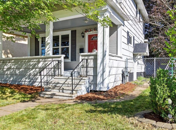 917 N 21st St, Superior, WI 54880