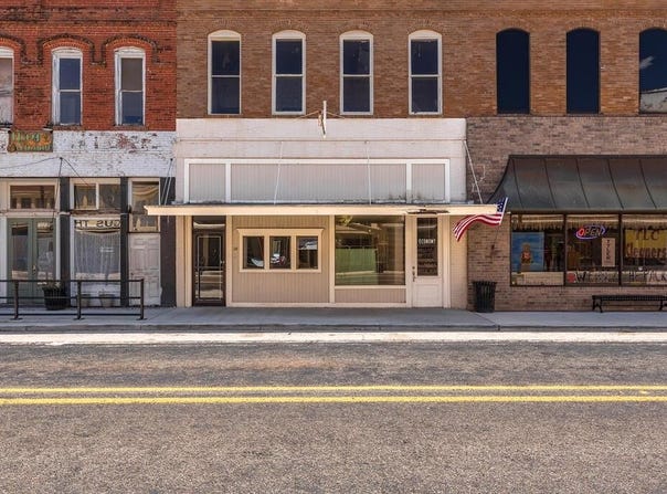 114 E Columbia, San Augustine, TX 75972