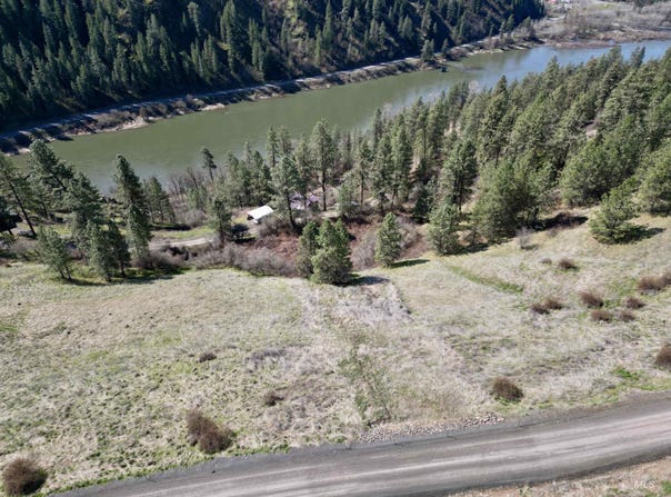 Old Peck Grade, Lenore, ID 83541