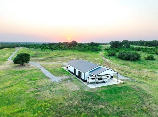 N 3610 Rd, Jennings, OK 74038