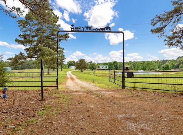 Troup, TX 75789