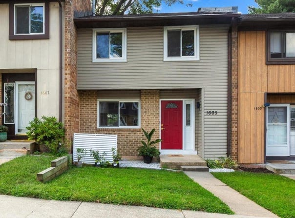 1605 NEW WINDSOR Court, CROFTON, MD 21114