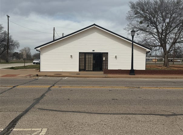 101 E 3rd Street, Burkburnett, TX 76354