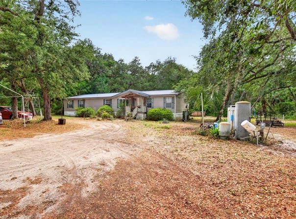 9190 NE 144TH Terrace, SILVER SPRINGS, FL 34488