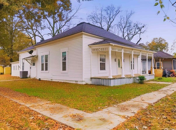 628 E 2nd Street, Stuttgart, AR 72160