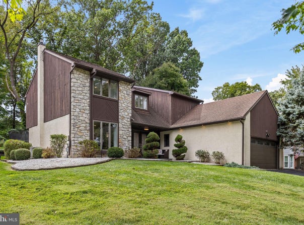 885 SPRING VIEW Drive, SOUTHAMPTON, PA 18966