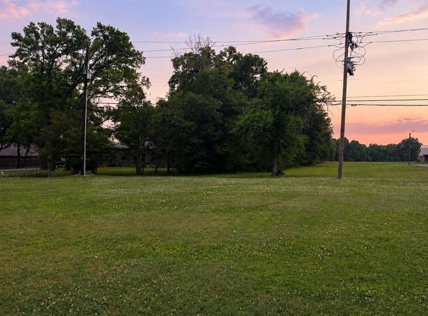 Clarksville Street, Paris, TX 75460