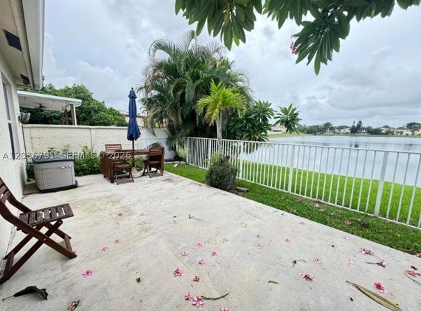 Lake Worth, FL 33463