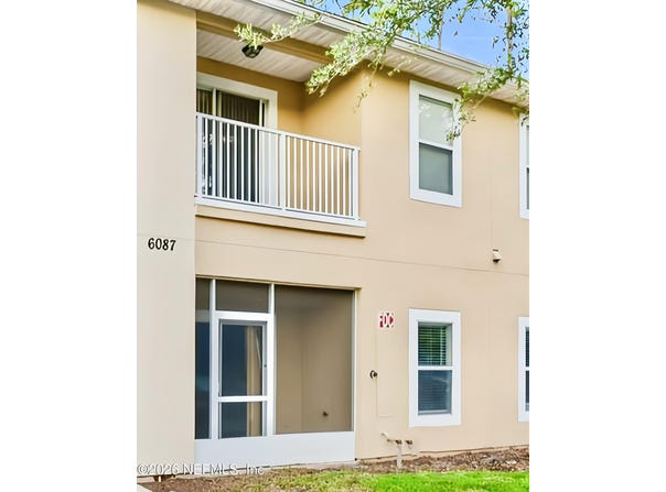 6087 MAGGIES Circle, Jacksonville, FL 32244