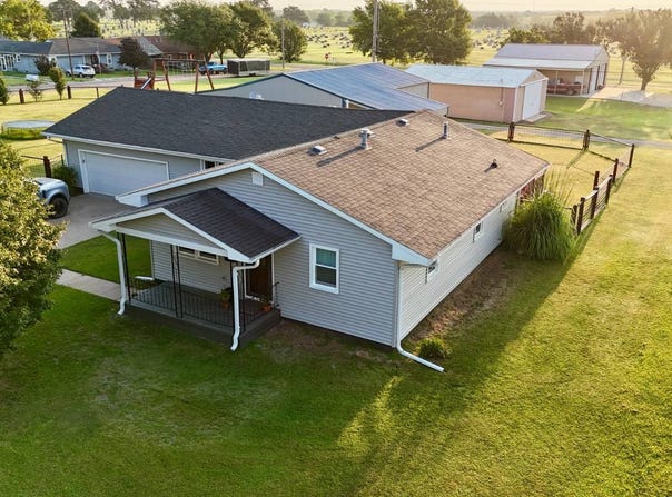 810 N Pine St, Beloit, KS 67420