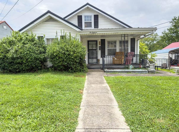 218 E Cherry Street, Glasgow, KY 42141