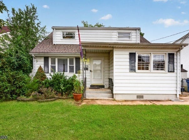 256 Austin Ave, Old Bridge Twp., NJ 08857-1347