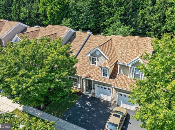 45 DRESNER Circle, UPPER CHICHESTER, PA 19061