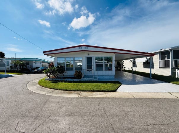1415 Main St, Dunedin, FL 34698