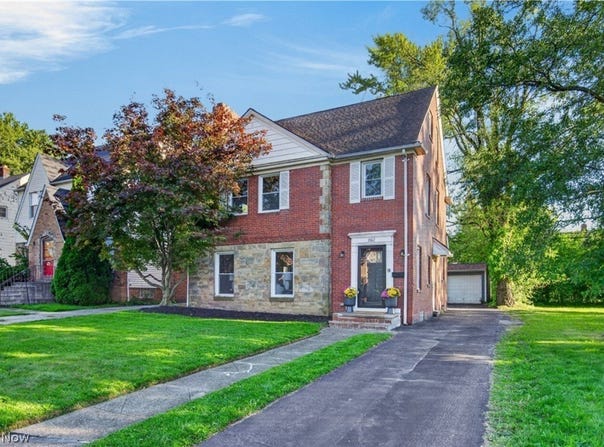 3582 Raymont Boulevard, University Heights, OH 44118