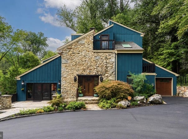116 OAKWOOD Lane, PHOENIXVILLE, PA 19460