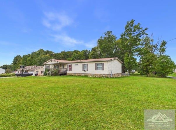 305 Thousand Oaks Drive, SHADY SPRING, WV 25918