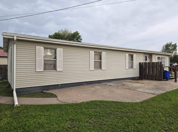 309 E 11th, La Crosse, KS 67548