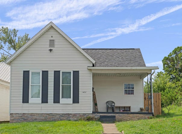 1422 Helm St., Henderson, KY 42420