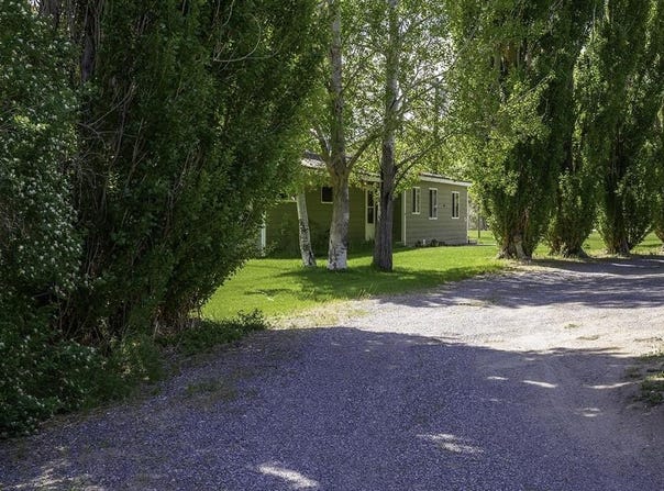 905 S 9th St, Basin, WY 82410
