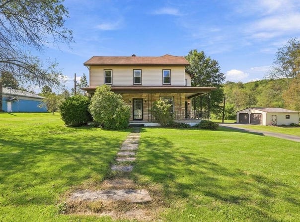 871 Brownstown Hill Road, Stoystown, PA 15563