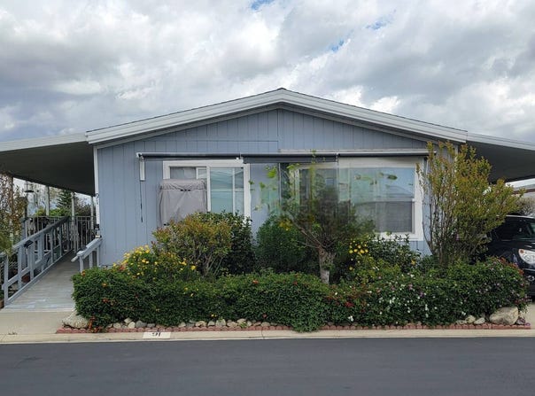 2598 Ayala Dr, Rialto, CA 92377