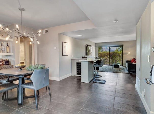 1050 E Ramon Road, Palm Springs, CA 92264