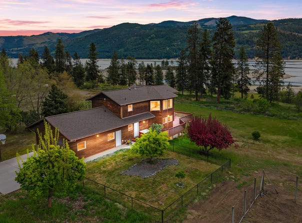 11 ECHO COVE Rd, KETTLE FALLS, WA 99141