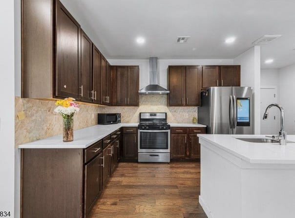 724 Lorhan Dr, Piscataway Twp., NJ 08854-4093