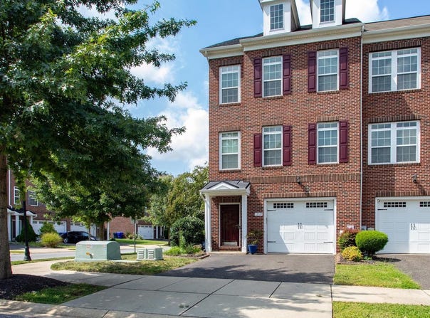 12389 SANDSTONE ST, WALDORF, MD 20601