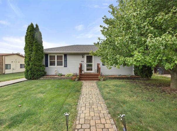 309 E Main Street, Zearing, IA 50278
