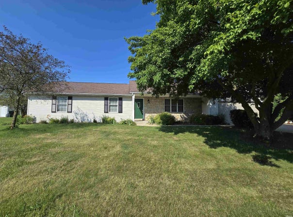 67600 Alesha Way, Millersburg, IN 46543-9479