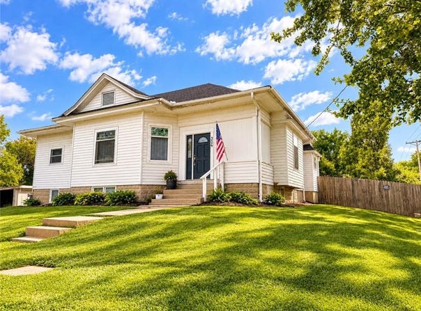 304 N Main Street, Leeton, MO 64761
