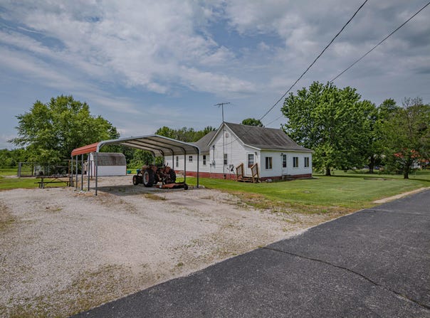 402 W Reid St, Holliday, MO 65258