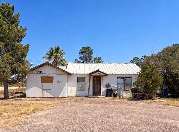 110 S Alamo, Pecos, TX 79772