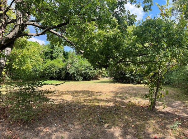 1024 NE 3rd Street, Paris, TX 75460