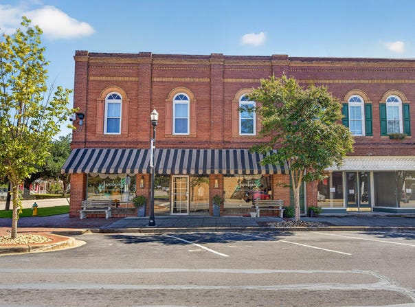 2701 W Cleveland Street, Elloree, SC 29047