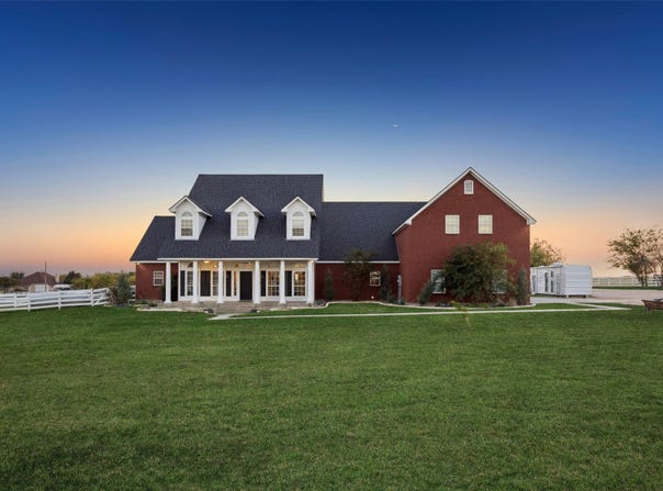 2751 Mitchell Road, Krum, TX 76249