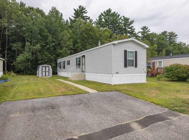 72 Village Drive, Lewiston, ME 04240