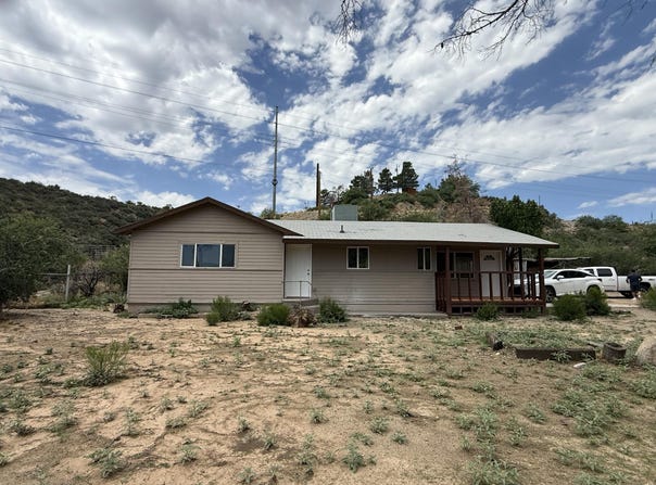 642 W EAGLES Bluff, Globe, AZ 85501
