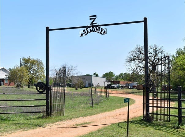 1204 FM 2095, Cameron, TX 76520