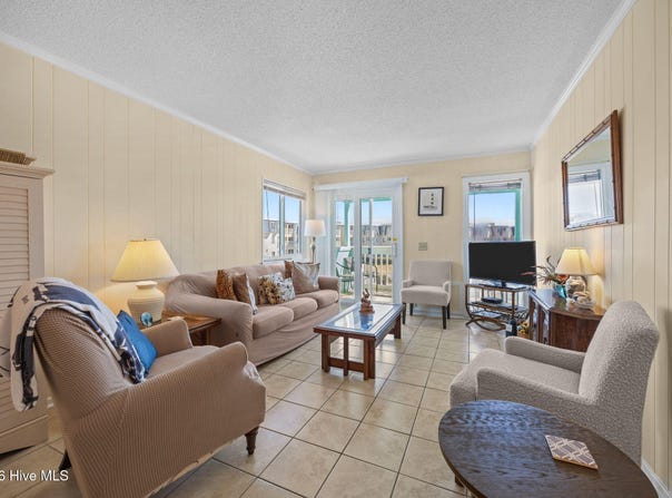 301 Commerce Way E, Atlantic Beach, NC 28512