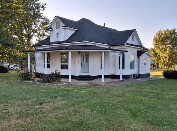 702 Brown Street, Lancaster, MO 63548