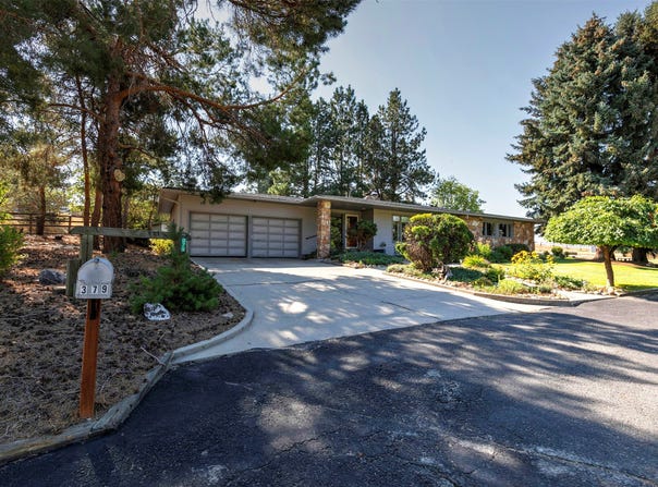 379 Fairgrounds Road, Hamilton, MT 59840