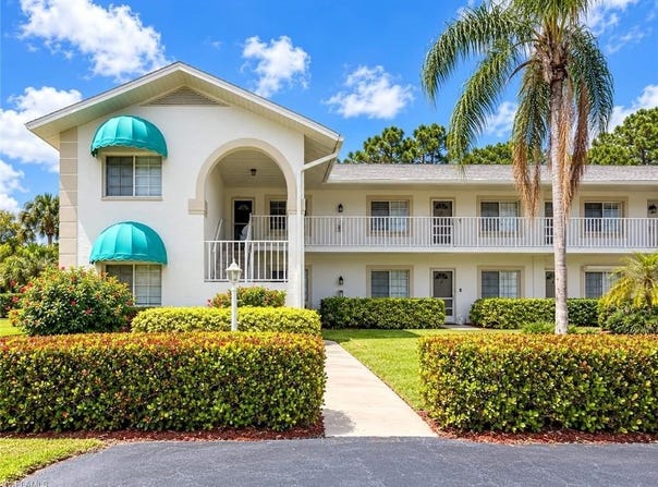 281 Gabriel Cir, NAPLES, FL 34104