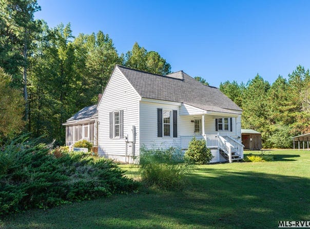 208 Rocky Knoll Place, Dolphin, VA 23843