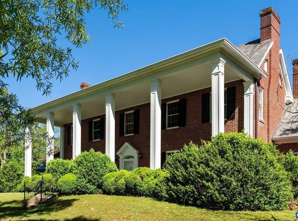 400A DOE LN, CHATHAM, VA 24531