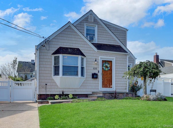410 Clive Place, Oceanside, NY 11572