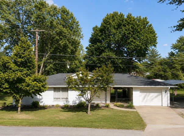 720 Sheridan Drive, Benton, IL 62812