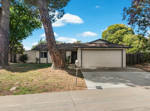 805 Avon Court, Dixon, CA 95620